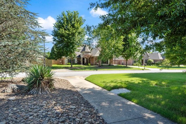 3623 W Bowling Green Place, Fayetteville, AR 72704
