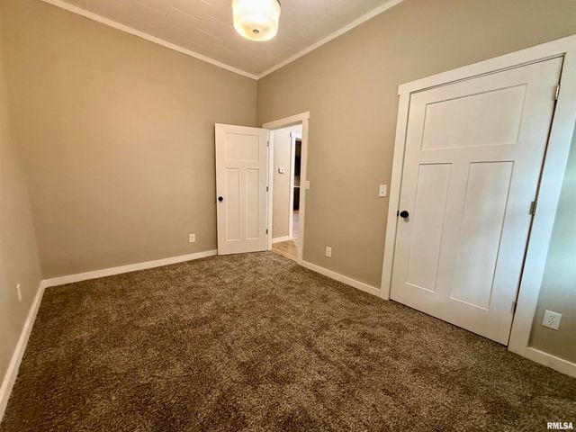 714 W 5TH Street, Johnston City, IL 62951