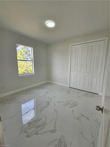 2502 26th ST SW, Lehigh Acres, FL 33976