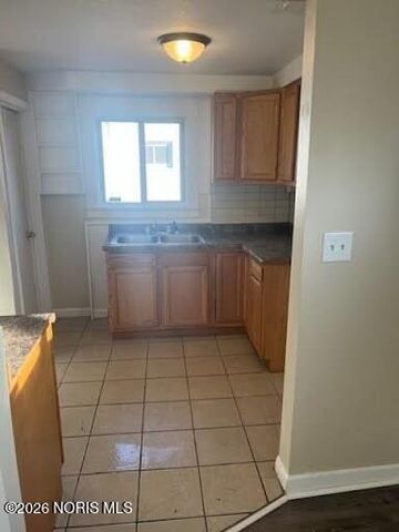 1512 Vinal Street, Toledo, OH 43605