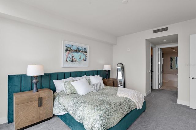 301 1ST. ST. S 1103, St Petersburg, FL 33701