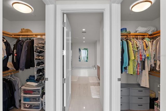 301 1ST. ST. S 1103, St Petersburg, FL 33701