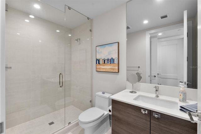 301 1ST. ST. S 1103, St Petersburg, FL 33701