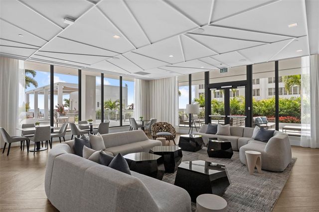 301 1ST. ST. S 1103, St Petersburg, FL 33701