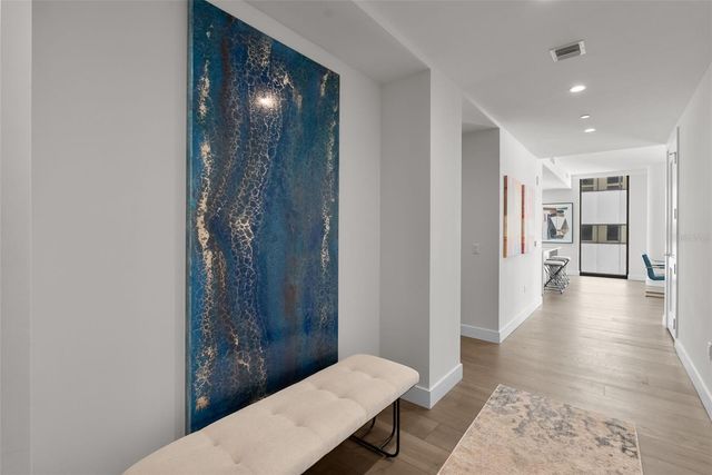 301 1ST. ST. S 1103, St Petersburg, FL 33701