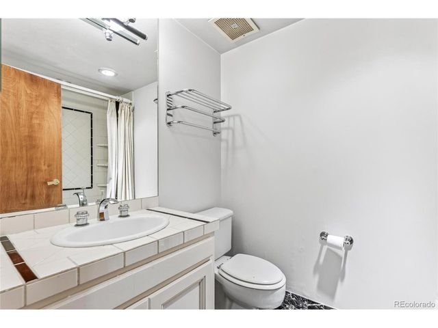 2000 E 12th Ave 4, Denver, CO 80206