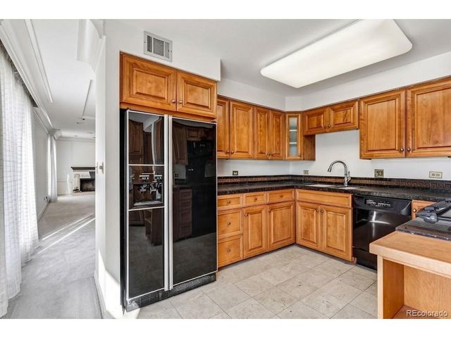 2000 E 12th Ave 4, Denver, CO 80206