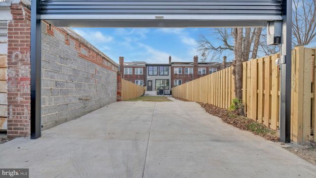 417 INGRAHAM ST NW, Washington, DC 20011
