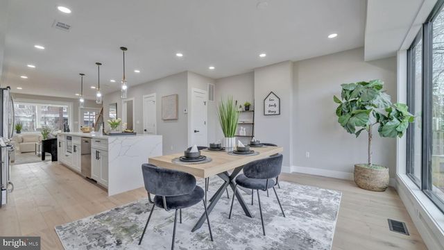 417 INGRAHAM ST NW, Washington, DC 20011