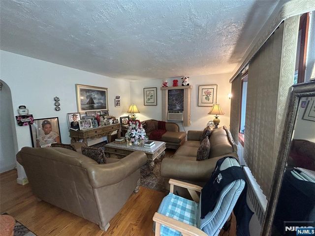 63 Grant Avenue, East Hanover Twp, NJ 07936