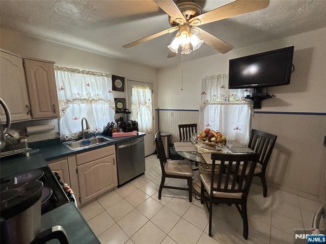 63 Grant Avenue, East Hanover Twp, NJ 07936