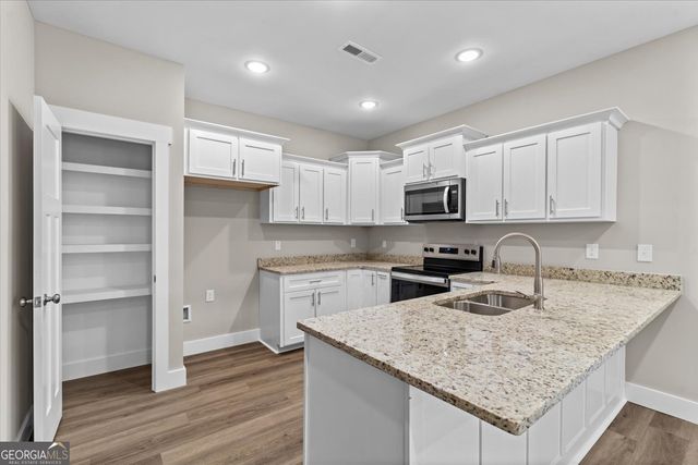 92 Maddox Lane, Chatsworth, GA 30705