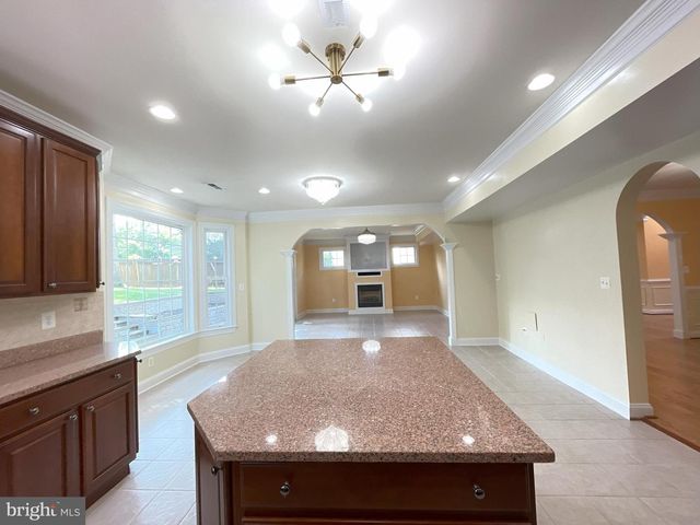 7212 HIGHLAND ST, Springfield, VA 22150