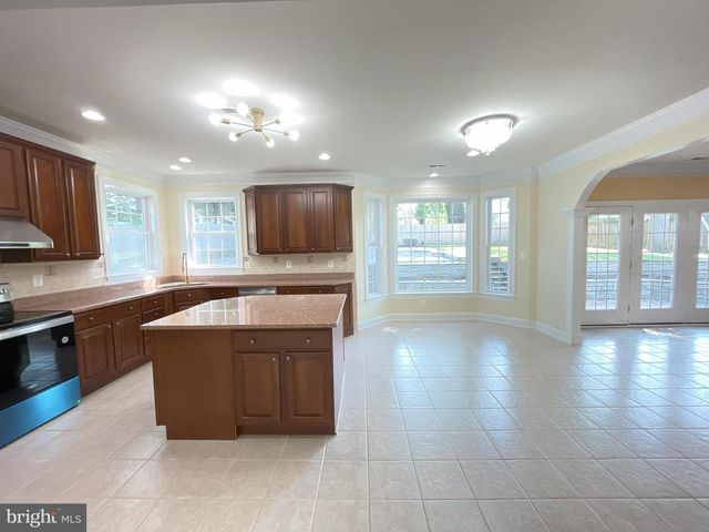 7212 HIGHLAND ST, Springfield, VA 22150