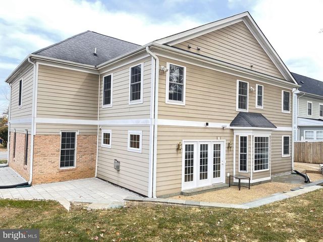 7212 HIGHLAND ST, Springfield, VA 22150