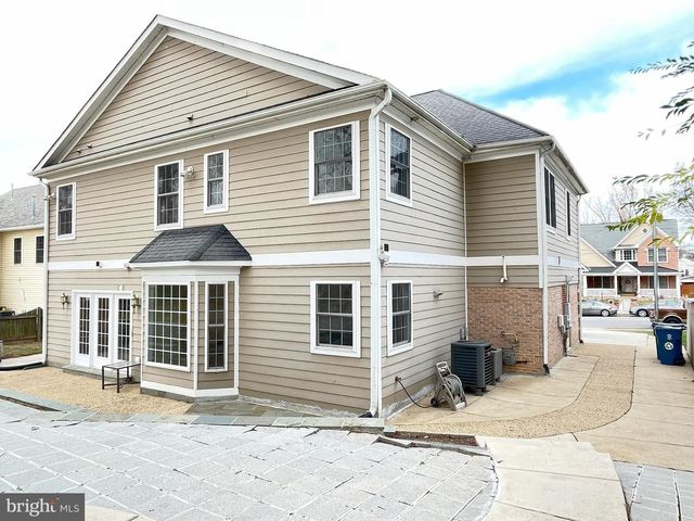 7212 HIGHLAND ST, Springfield, VA 22150