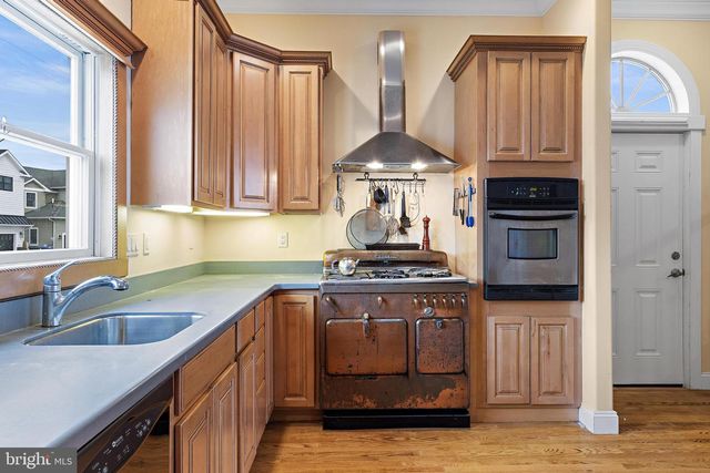 11 BETTY DRIVE, Manahawkin, NJ 08050