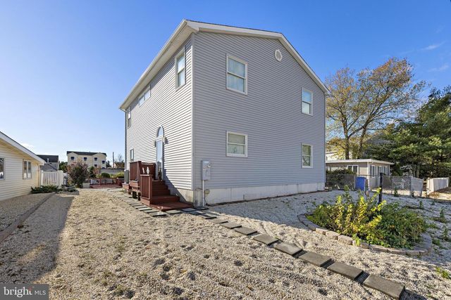 11 BETTY DRIVE, Manahawkin, NJ 08050