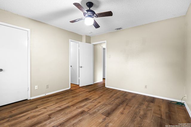 5223 Galacino St, San Antonio, TX 78247