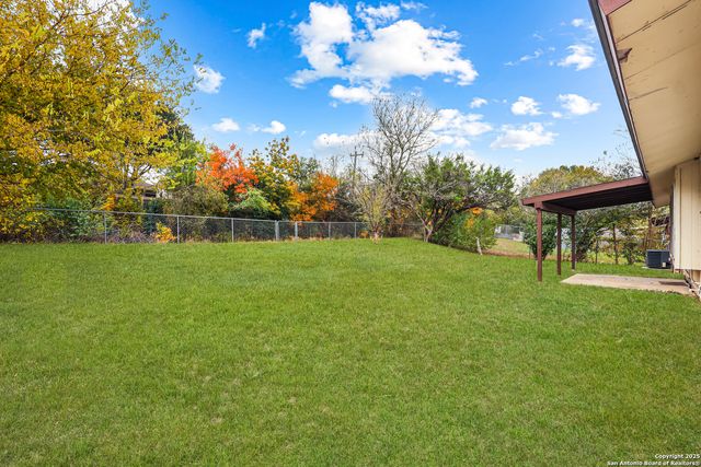5223 Galacino St, San Antonio, TX 78247