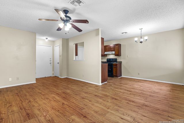 5223 Galacino St, San Antonio, TX 78247
