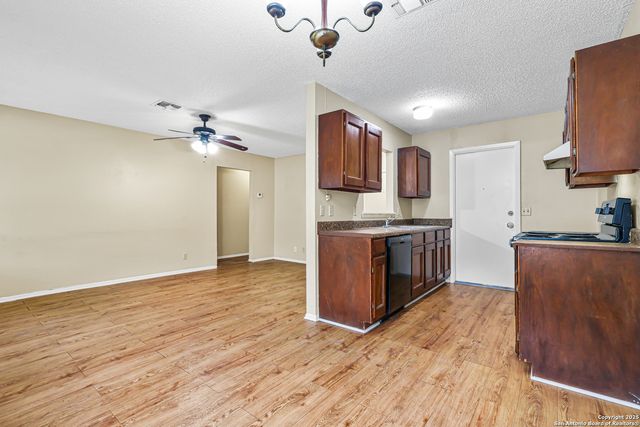5223 Galacino St, San Antonio, TX 78247