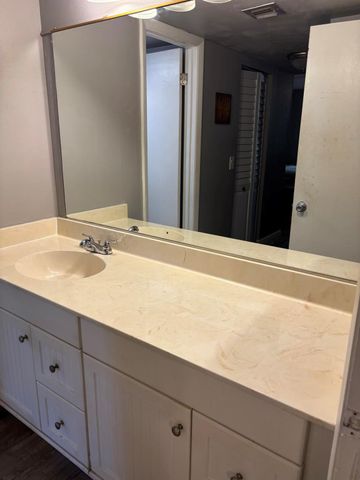 5937 Forest Hill Boulevard 103, West Palm Beach, FL 33415