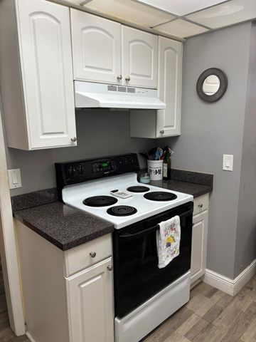 5937 Forest Hill Boulevard 103, West Palm Beach, FL 33415