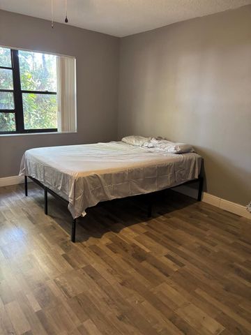 5937 Forest Hill Boulevard 103, West Palm Beach, FL 33415