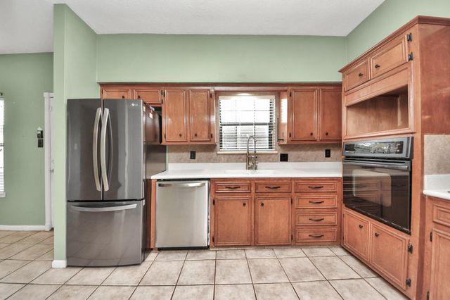 6470 Creekbend Drive, Houston, TX 77096