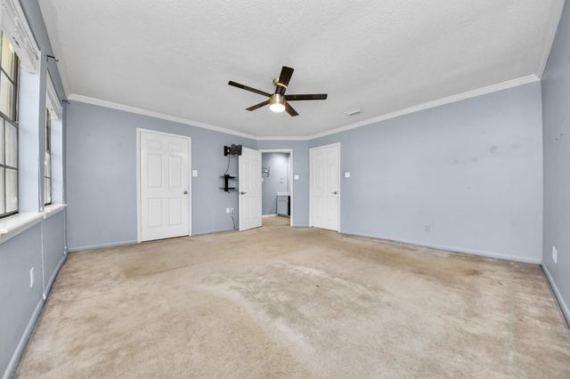 6470 Creekbend Drive, Houston, TX 77096