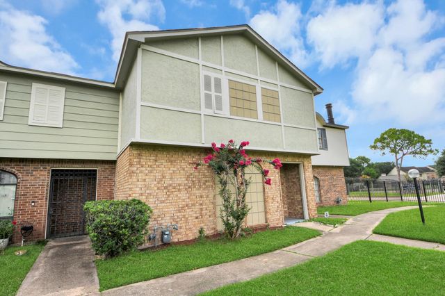 6470 Creekbend Drive, Houston, TX 77096