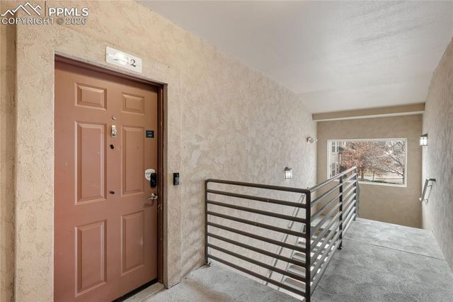 605 Cougar Bluff Point 202, Colorado Springs, CO 80906