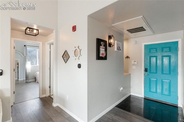 605 Cougar Bluff Point 202, Colorado Springs, CO 80906