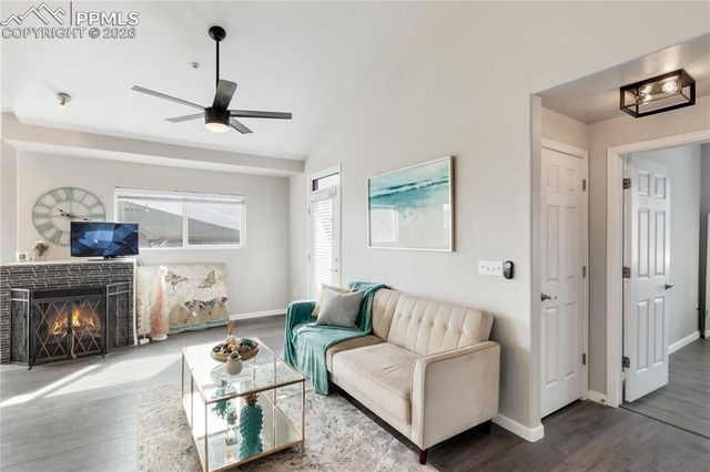 605 Cougar Bluff Point 202, Colorado Springs, CO 80906