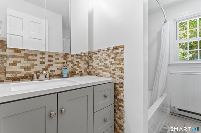 105 Dean Road, East Lyme, CT 06333