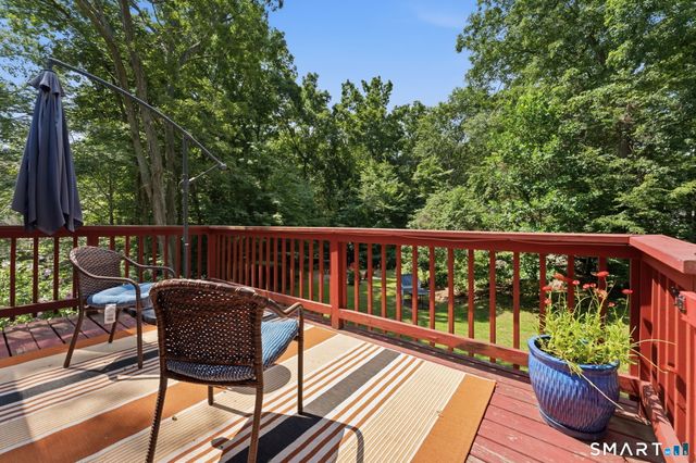 105 Dean Road, East Lyme, CT 06333