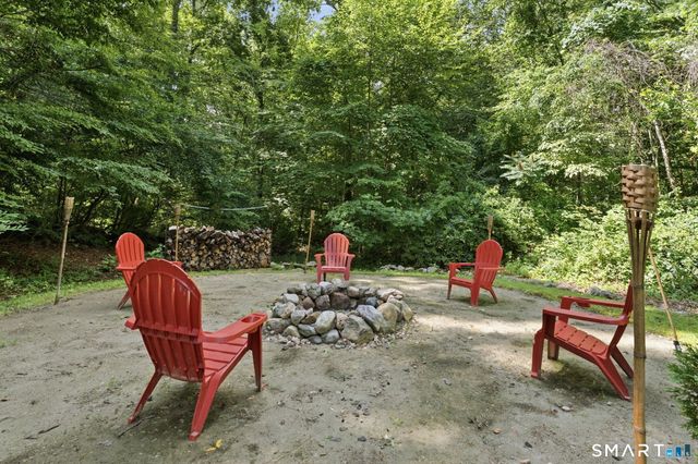 105 Dean Road, East Lyme, CT 06333