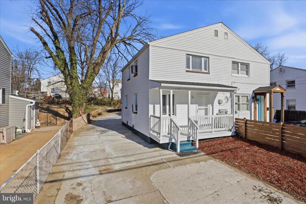 5415 8TH ST S, Arlington, VA 22204