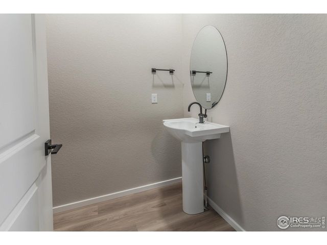 1600 Alfalfa Ln, Johnstown, CO 80534