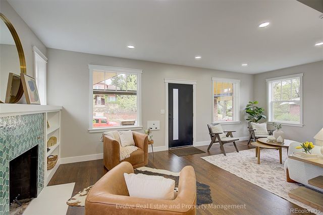 1359 S Corona Street, Denver, CO 80210
