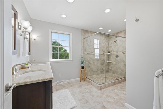 138 Woodhaven Dr, Buffalo Twp, PA 16055
