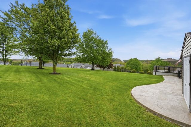 138 Woodhaven Dr, Buffalo Twp, PA 16055