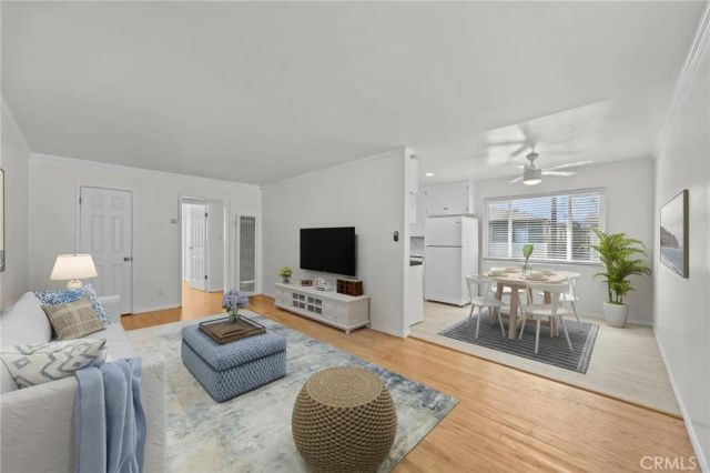 3027 E 3rd Street 3, Long Beach, CA 90814