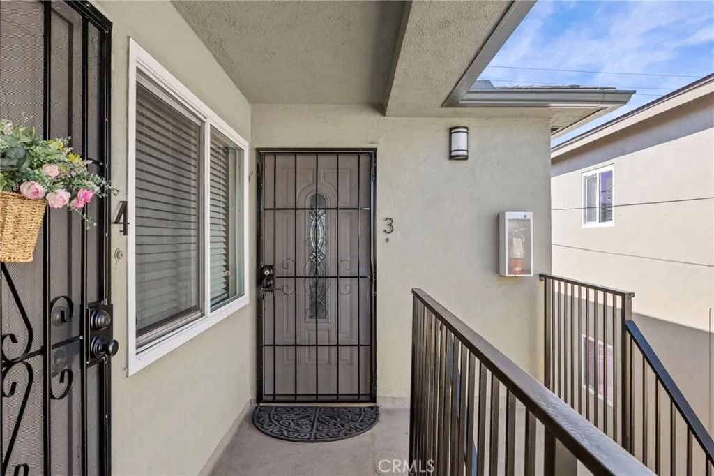 3027 E 3rd Street 3, Long Beach, CA 90814