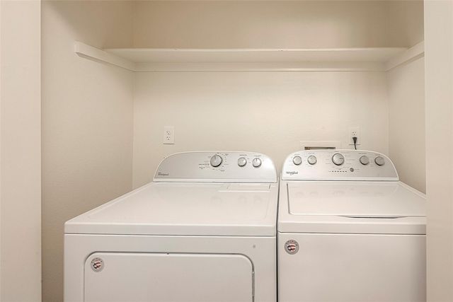 13 Lakeridge Drive, The Woodlands, TX 77381