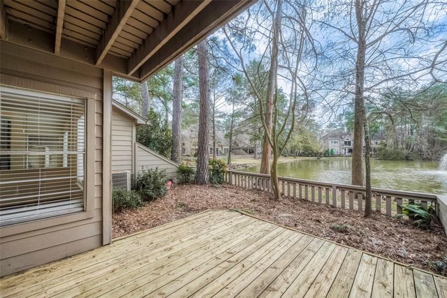 13 Lakeridge Drive, The Woodlands, TX 77381