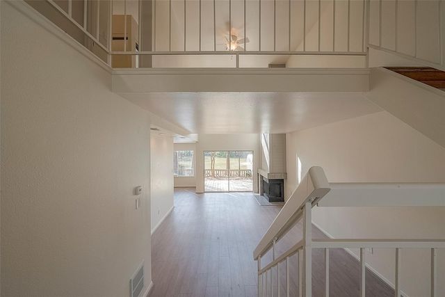 13 Lakeridge Drive, The Woodlands, TX 77381