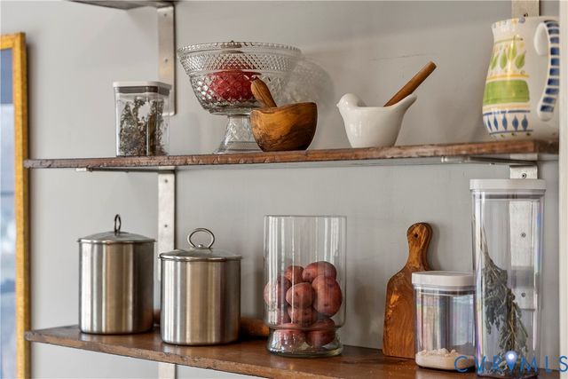 1001 Ashbrook Landing Rd, Midlothian, VA 23114