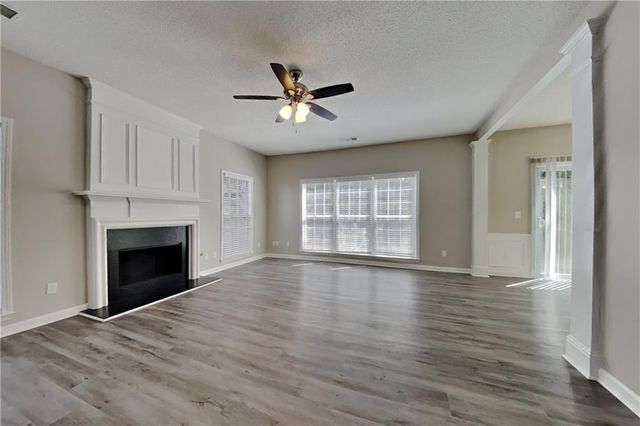 4174 Glenaire Way NW, Acworth, GA 30101